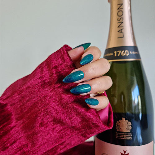 Emerald-Elegance-Green-Glitter-Gel