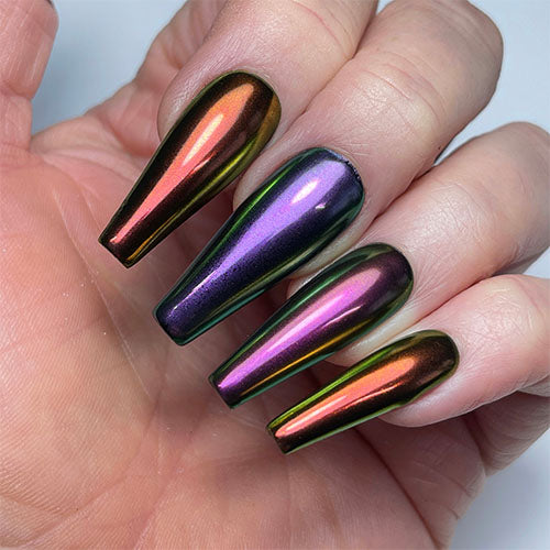 Chrome effect nail powder