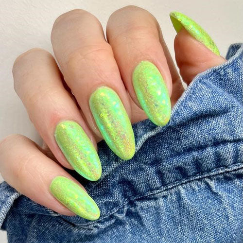 Mermaid-Tail-Iridescent-Green-Nail-Flakes