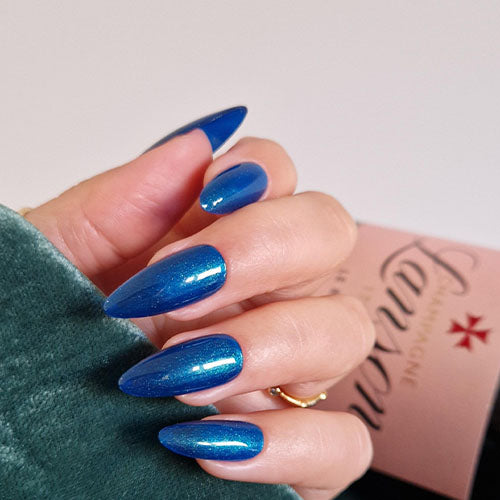 Sapphire-Starlet-Glitter-Gel-Polish