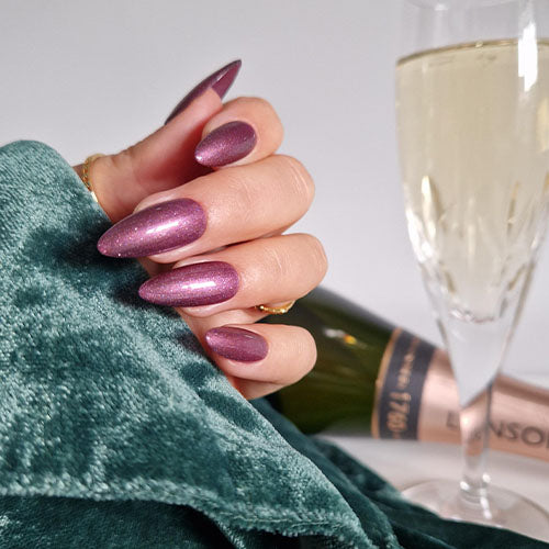 Hollywood-Glamour-purple-Glitter-Gel-Polish